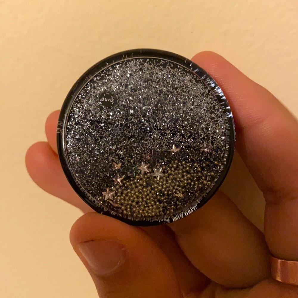 Pop socket glitter filled